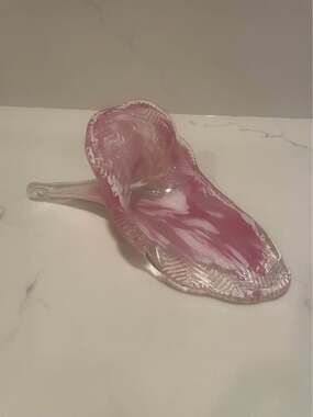 VINTAGE ART GLASS- PINK, WHITE AND CLEAR FLOWER VASE